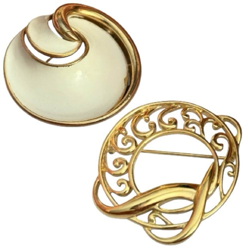 Lot of 2 Vintage Trifari Brooches White Enamel,‎ Filigree Designs